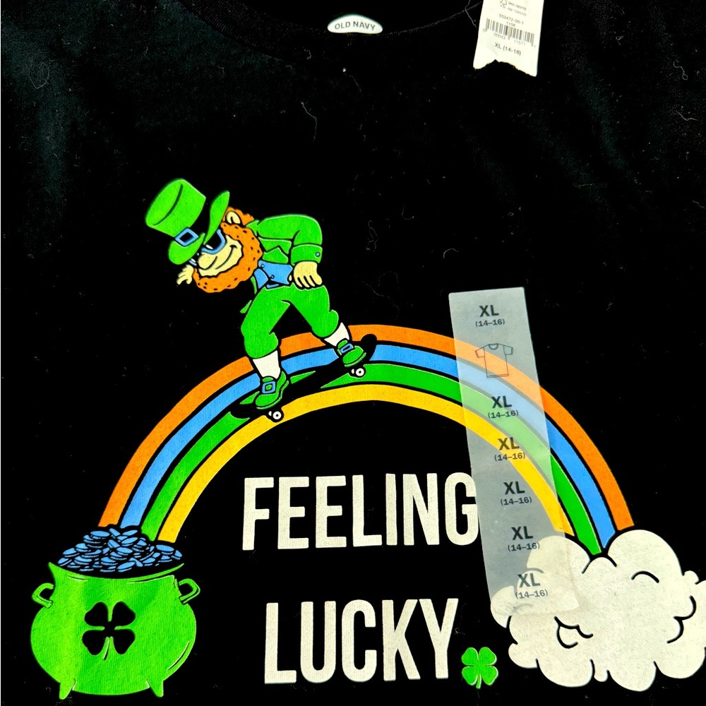 ☘️ St. Pat Shamrock Old Navy Tshirt (size 14/16)